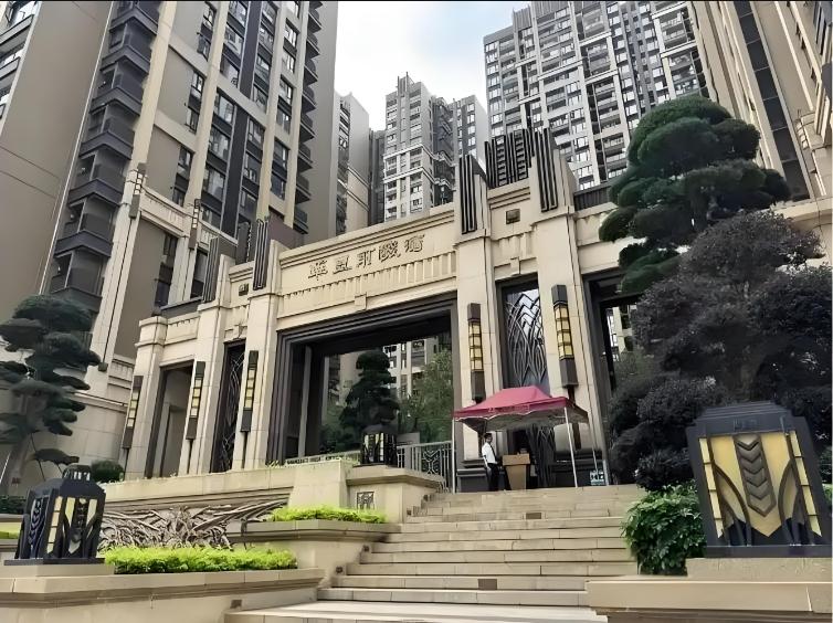 深圳宝安法拍房600万起从87㎡三房到175㎡四房空间利用率及实用性PK-第6张图片-深圳法拍房拍卖平台官网